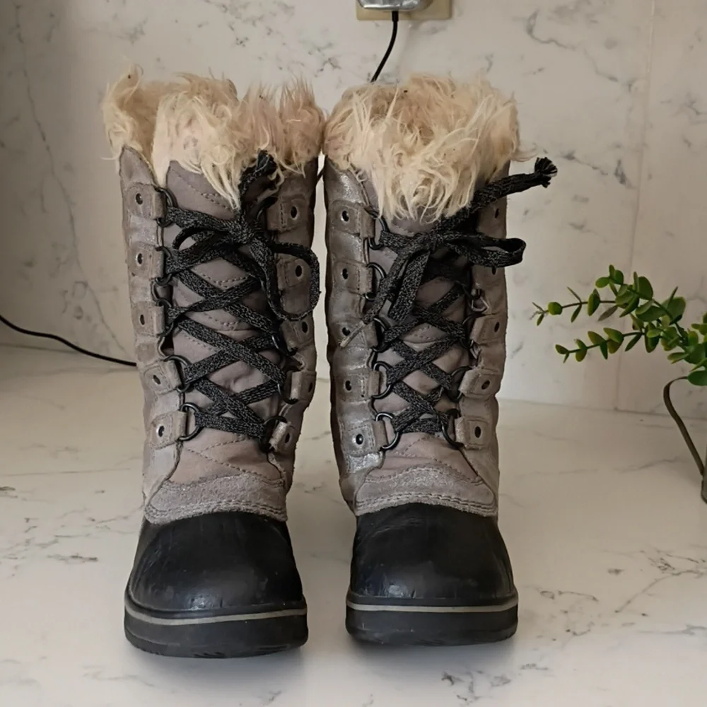 SOREL WATERPROOF Boots with Faux Fur Lining KIDS